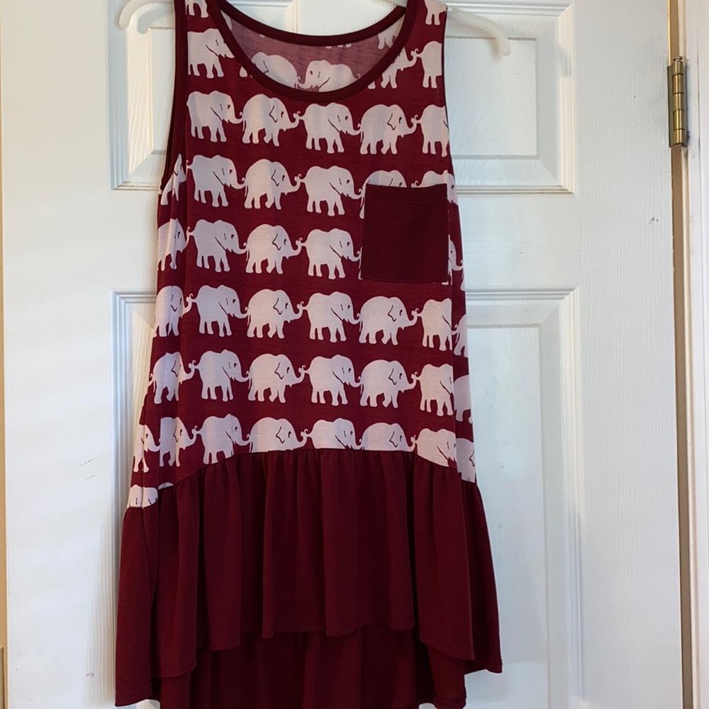 Elephant flowy sleeveless shirt